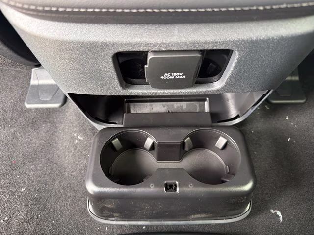 2026 Starlight Gray Premium Colorant Lincoln Navigator Reserve 4X4 SUV