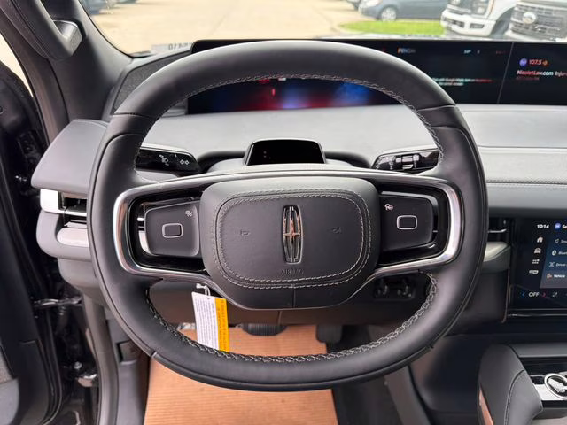 2026 Starlight Gray Premium Colorant Lincoln Navigator Reserve 4X4 SUV