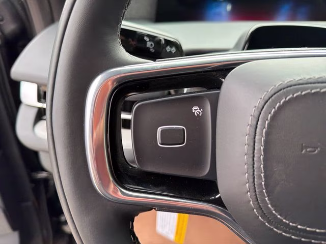 2026 Starlight Gray Premium Colorant Lincoln Navigator Reserve 4X4 SUV