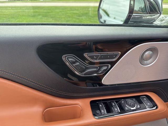 2020 Dark Gray Lincoln Aviator Plug-In Hybrid Black Label Grand Touring AWD SUV