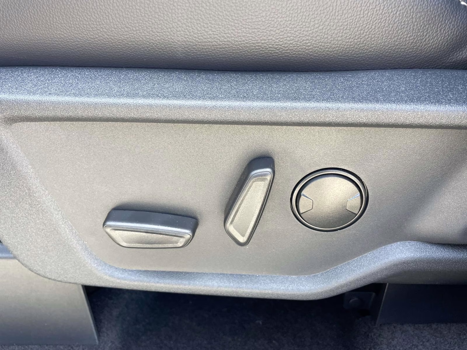 2026 Shadow Black Ford Bronco Outer Banks 4X4 SUV