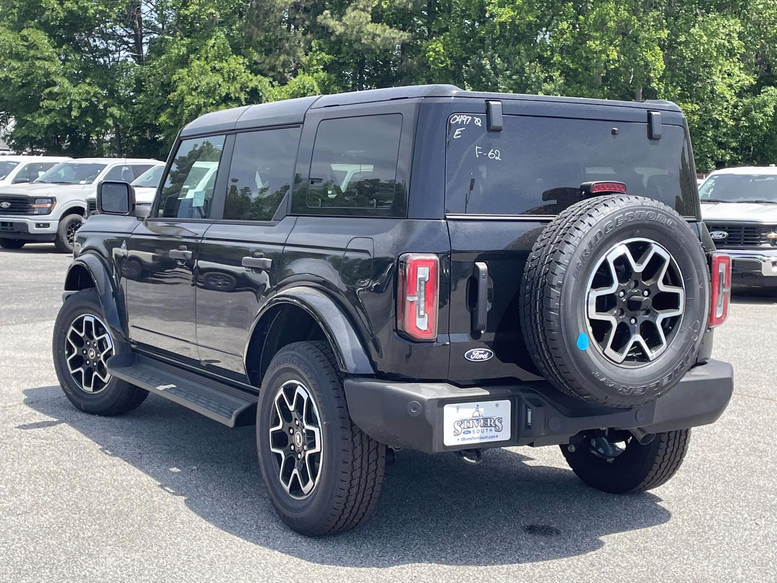 2026 Shadow Black Ford Bronco Outer Banks 4X4 SUV