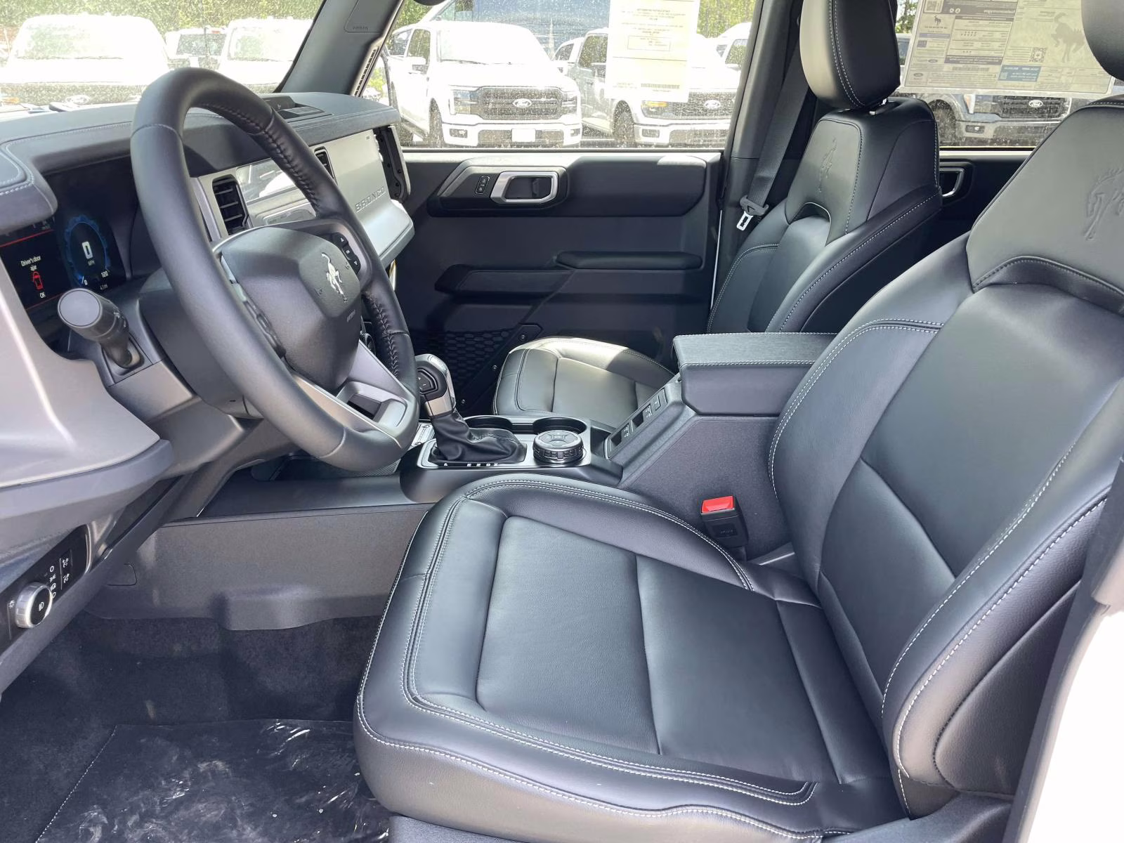 2026 Oxford White Ford Bronco Outer Banks 4X4 SUV