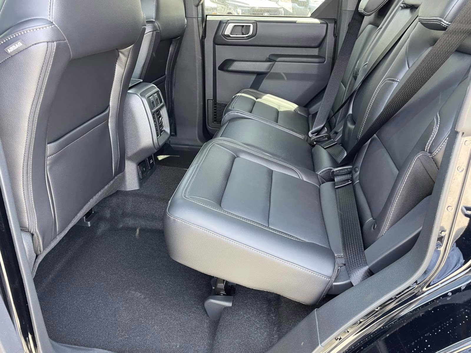 2026 Shadow Black Ford Bronco Outer Banks 4X4 SUV