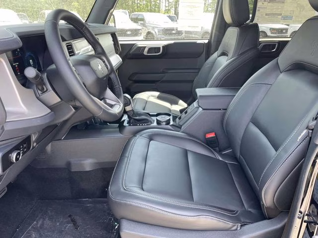 2026 Shadow Black Ford Bronco Outer Banks 4X4 SUV