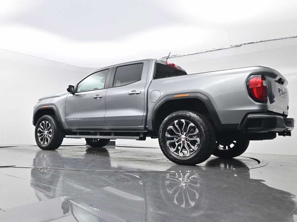 2025 Sterling Metallic GMC Canyon Denali 4X4 Truck