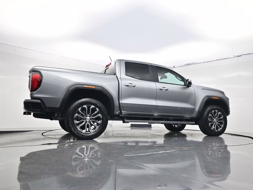 2025 Sterling Metallic GMC Canyon Denali 4X4 Truck