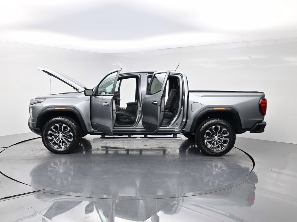 2025 Sterling Metallic GMC Canyon Denali 4X4 Truck
