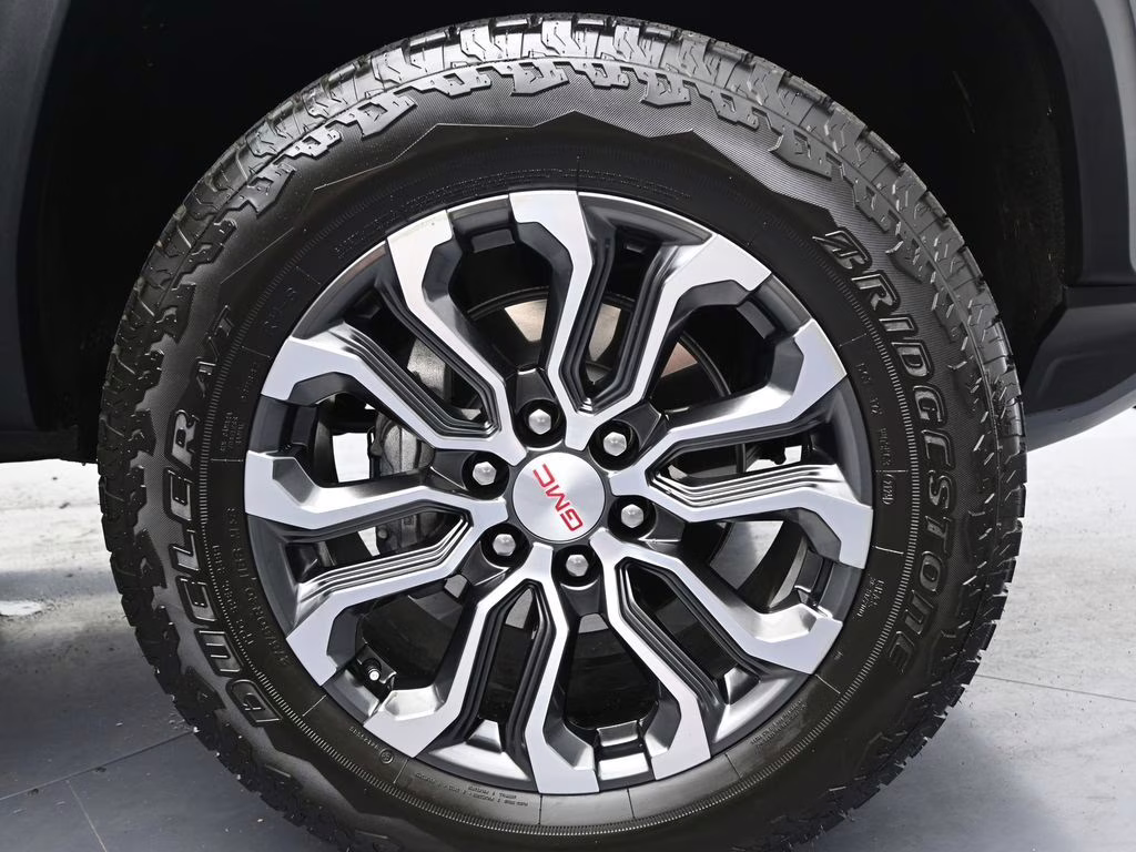 2025 Sterling Metallic GMC Canyon Denali 4X4 Truck