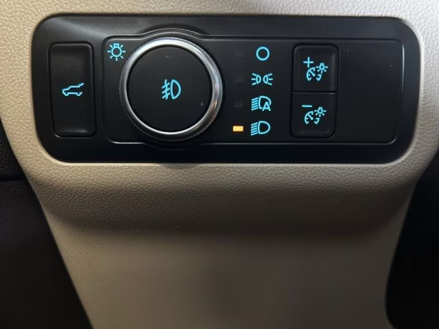 2021 White Metallic Ford Escape Titanium AWD SUV