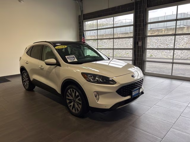 2021 White Metallic Ford Escape Titanium AWD SUV
