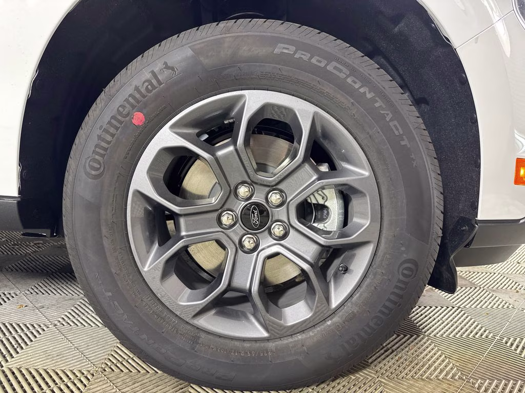 2026 Oxford White Ford Maverick XLT FWD Truck