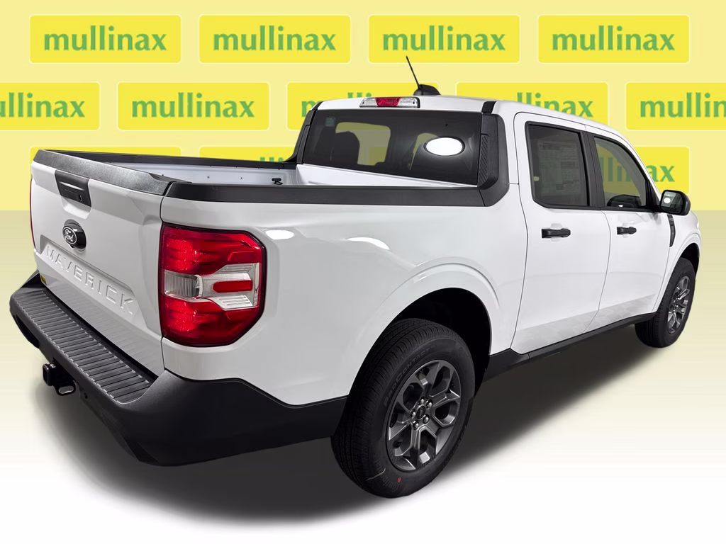 2026 Oxford White Ford Maverick XLT FWD Truck
