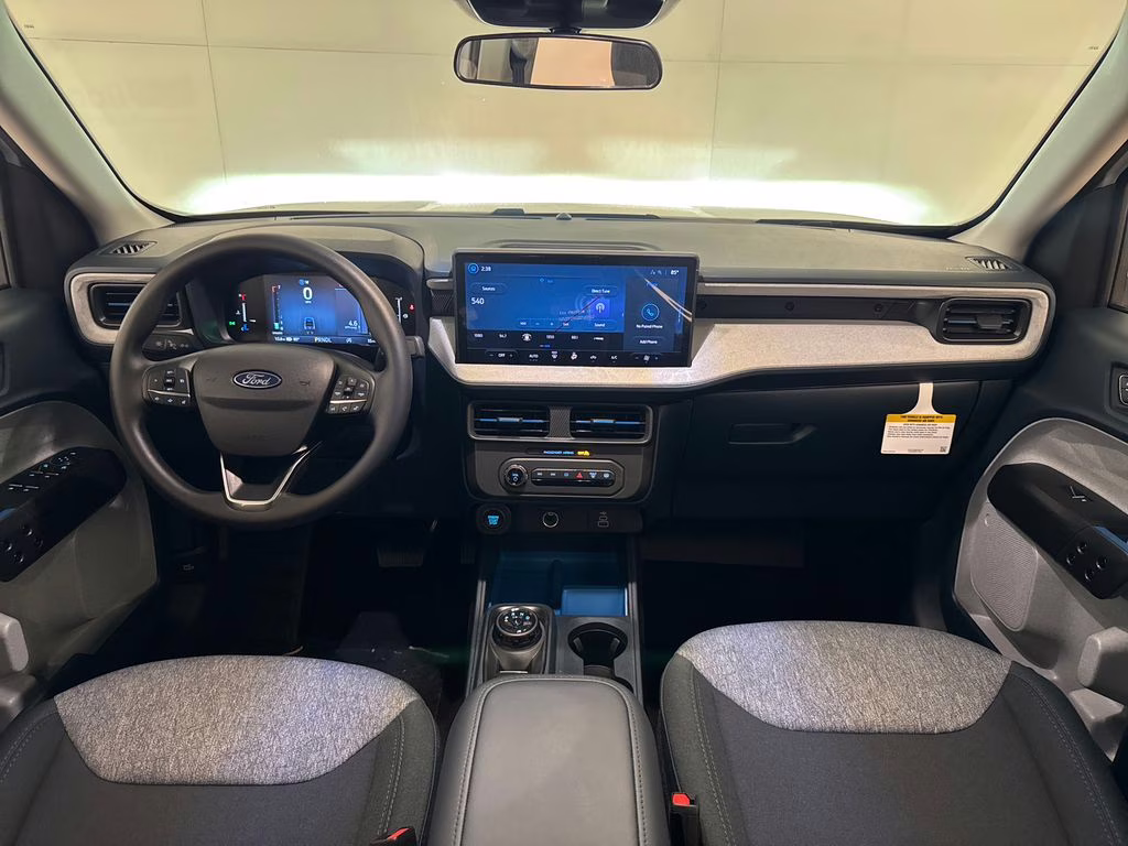 2026 Oxford White Ford Maverick XLT FWD Truck