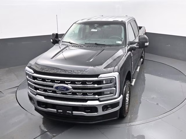 2024 Black Metallic Ford Super Duty F-250 SRW Lariat 4X4 Truck