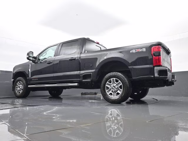 2024 Black Metallic Ford Super Duty F-250 SRW Lariat 4X4 Truck