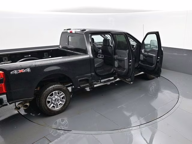2024 Black Metallic Ford Super Duty F-250 SRW Lariat 4X4 Truck