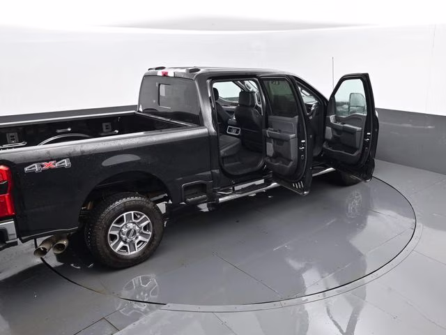 2024 Black Metallic Ford Super Duty F-250 SRW Lariat 4X4 Truck