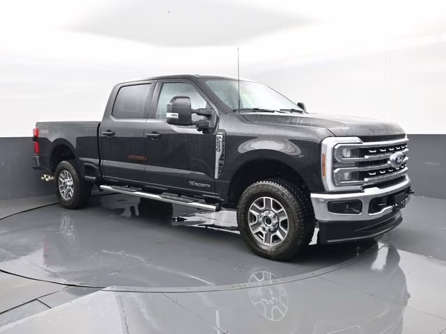 2024 Black Metallic Ford Super Duty F-250 SRW Lariat 4X4 Truck
