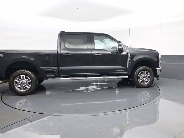 2024 Black Metallic Ford Super Duty F-250 SRW Lariat 4X4 Truck