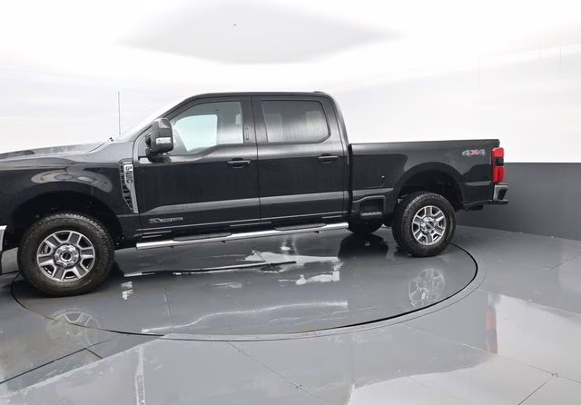 2024 Black Metallic Ford Super Duty F-250 SRW Lariat 4X4 Truck