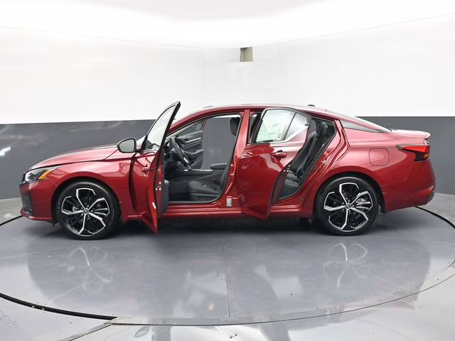 2026 Scarlet Ember Tintcoat Nissan Altima 2.5 SR FWD Sedan
