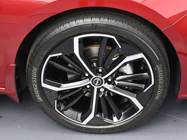 2026 Scarlet Ember Tintcoat Nissan Altima 2.5 SR FWD Sedan