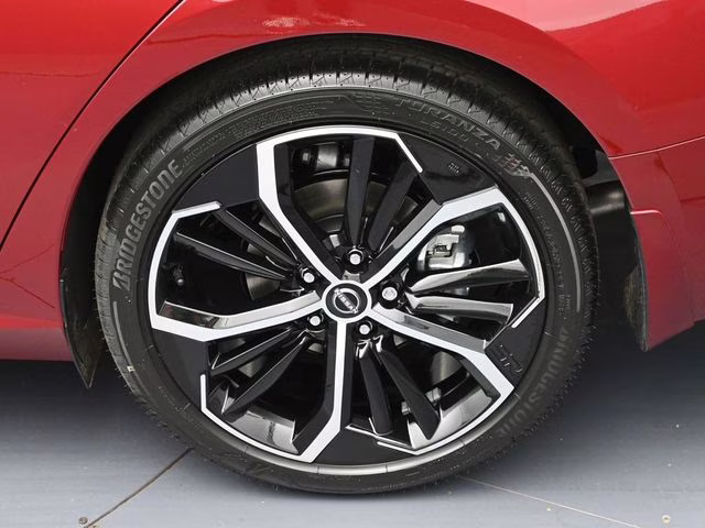 2026 Scarlet Ember Tintcoat Nissan Altima 2.5 SR FWD Sedan