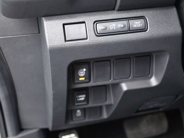 2026 Tactical Green Metallic Nissan Frontier SV 4X4 Truck