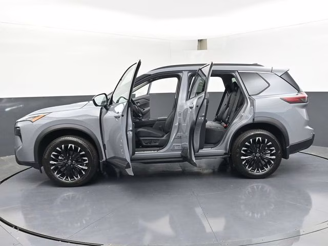 2026 Boulder Gray Pearl Nissan Rogue Dark Armor FWD SUV