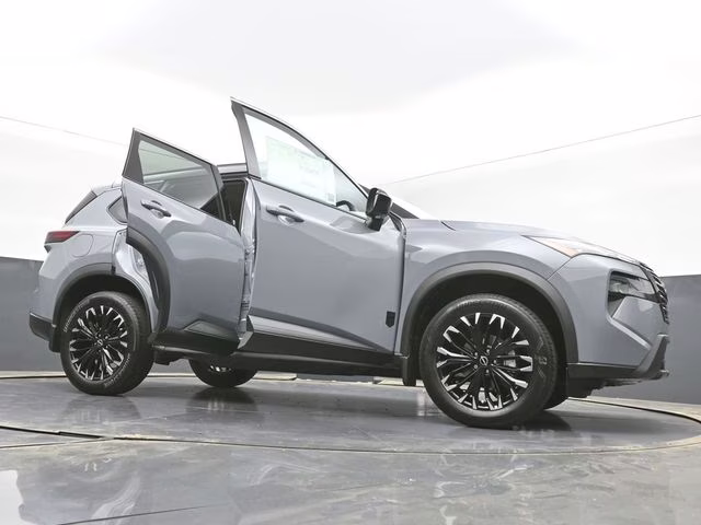 2026 Boulder Gray Pearl Nissan Rogue Dark Armor FWD SUV