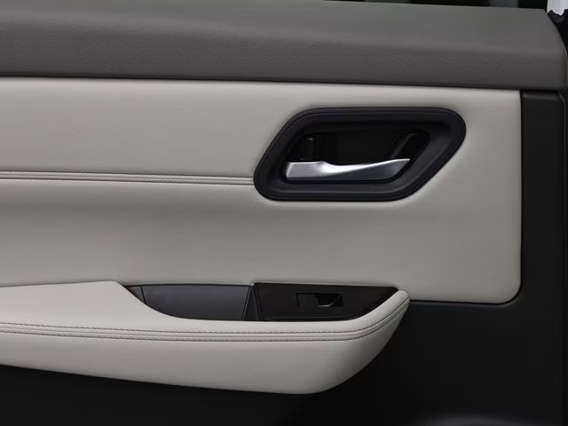 2026 Everest White Pearl Tricoat Nissan Rogue Dark Armor FWD SUV