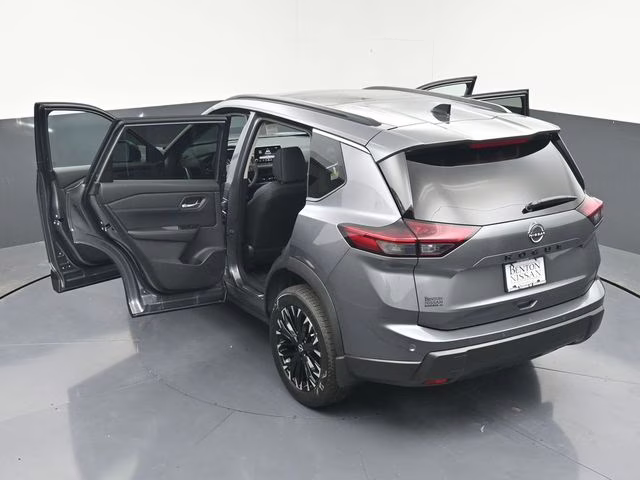 2026 Gun Metallic Nissan Rogue Dark Armor FWD SUV