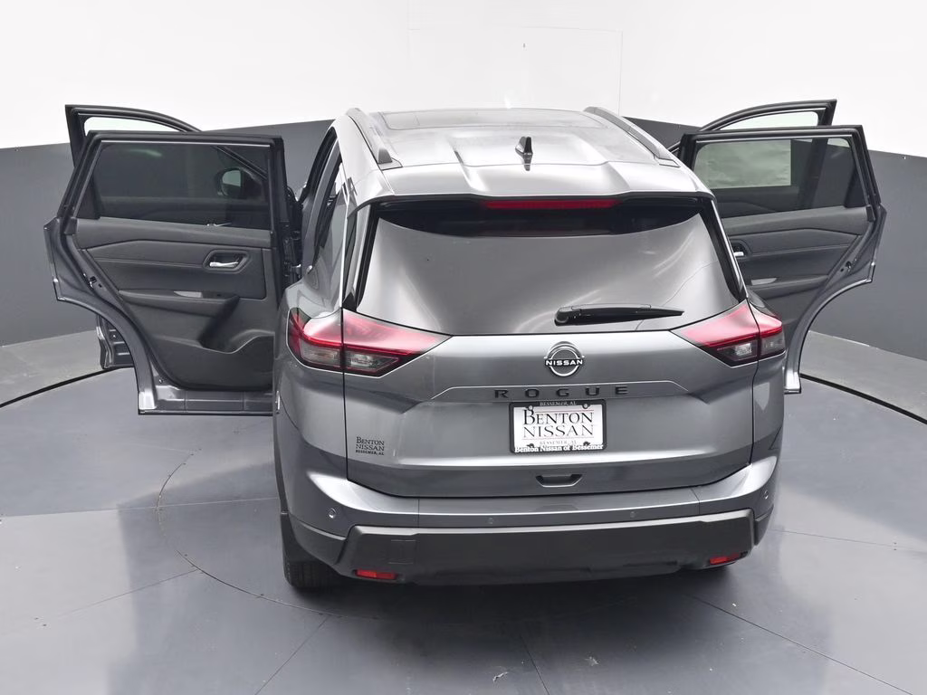 2026 Gun Metallic Nissan Rogue Dark Armor FWD SUV