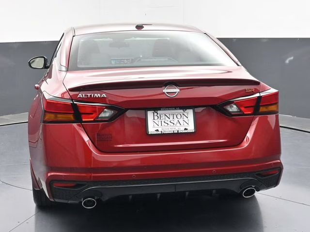 2026 Scarlet Ember Tintcoat Nissan Altima 2.5 SR FWD Sedan