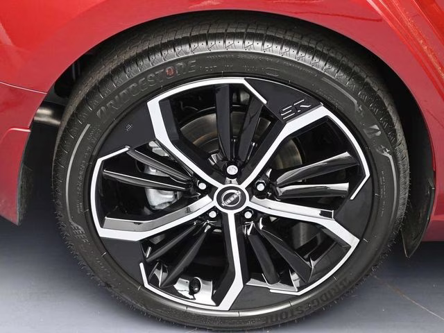 2026 Scarlet Ember Tintcoat Nissan Altima 2.5 SR FWD Sedan