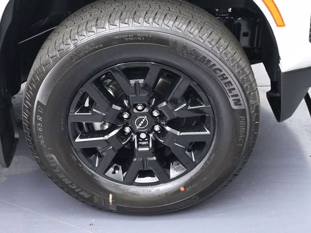 2026 Glacier White Nissan Frontier SV 4X4 Truck