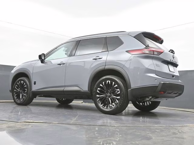 2026 Boulder Gray Pearl Nissan Rogue Dark Armor FWD SUV