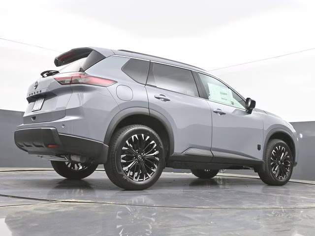 2026 Boulder Gray Pearl Nissan Rogue Dark Armor FWD SUV