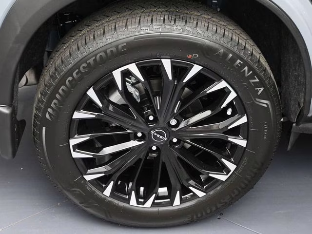 2026 Boulder Gray Pearl Nissan Rogue Dark Armor FWD SUV