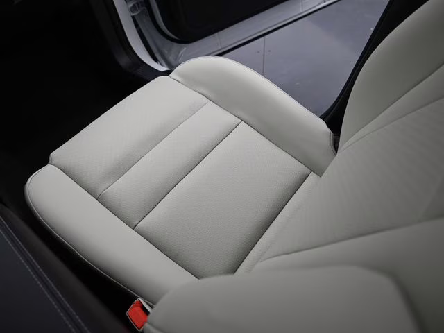 2026 Everest White Pearl Tricoat Nissan Rogue Dark Armor FWD SUV