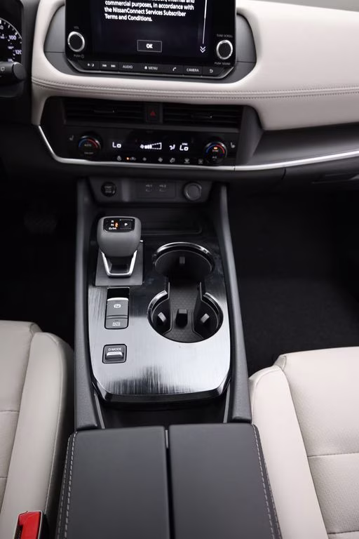 2026 Everest White Pearl Tricoat Nissan Rogue Dark Armor FWD SUV