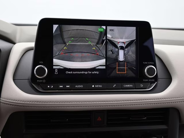 2026 Everest White Pearl Tricoat Nissan Rogue Dark Armor FWD SUV