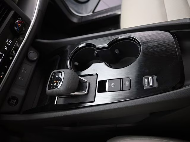 2026 Everest White Pearl Tricoat Nissan Rogue Dark Armor FWD SUV