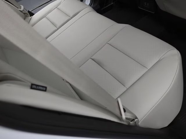 2026 Everest White Pearl Tricoat Nissan Rogue Dark Armor FWD SUV