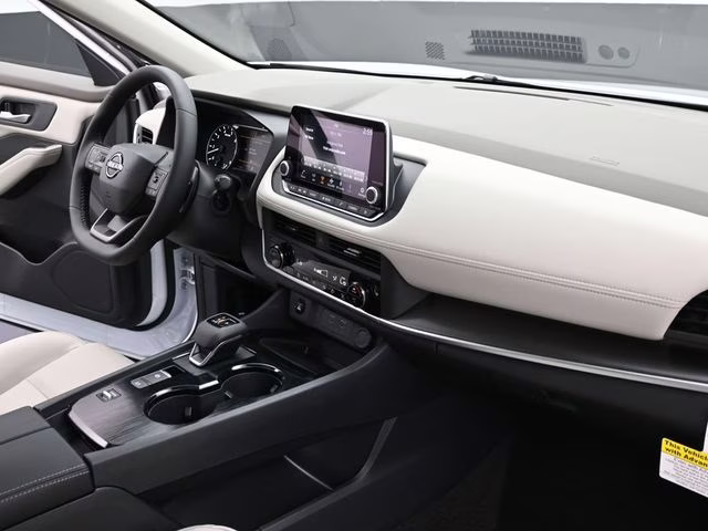 2026 Everest White Pearl Tricoat Nissan Rogue Dark Armor FWD SUV