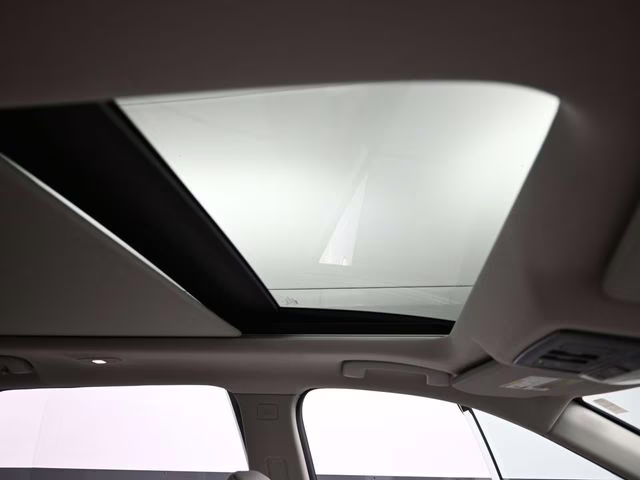 2026 Everest White Pearl Tricoat Nissan Rogue Dark Armor FWD SUV