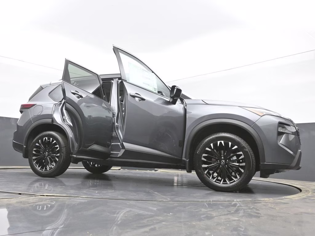 2026 Gun Metallic Nissan Rogue Dark Armor FWD SUV