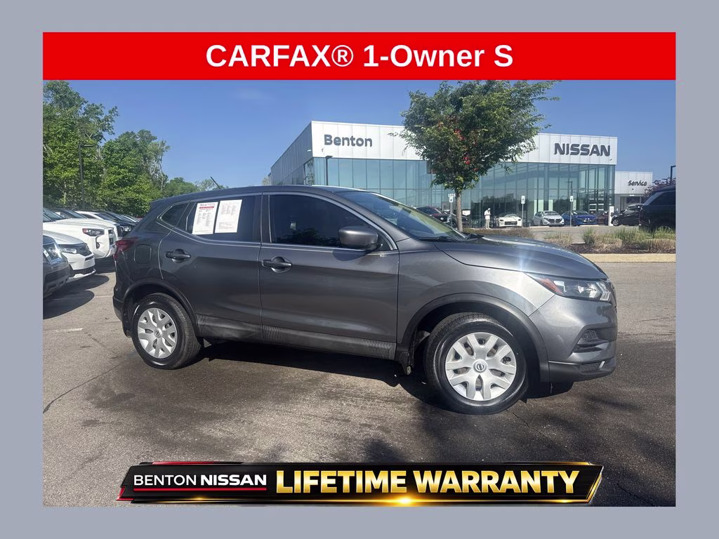 2020 Gun Metallic Nissan Rogue Sport S FWD SUV