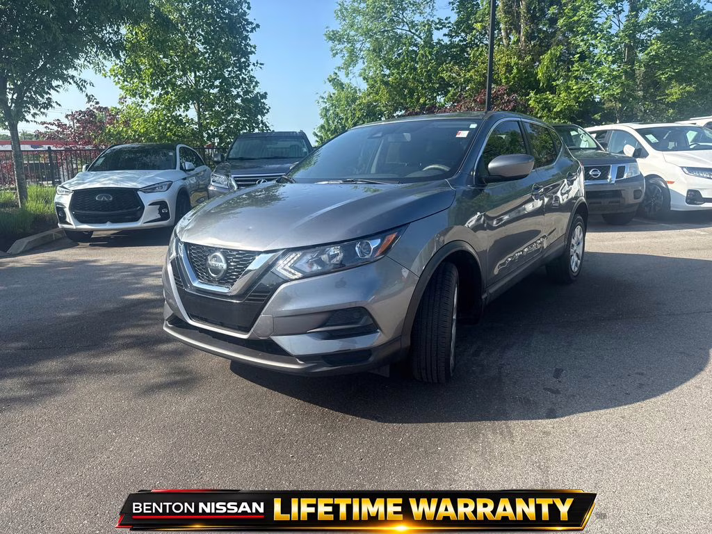 2020 Gun Metallic Nissan Rogue Sport S FWD SUV